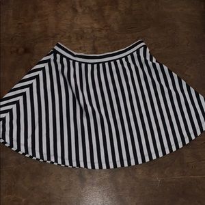 Striped Black & White Skater skirt size M